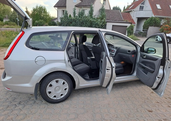 Ford Focus cena 9999 przebieg: 242800, rok produkcji 2010 z Choroszcz małe 352